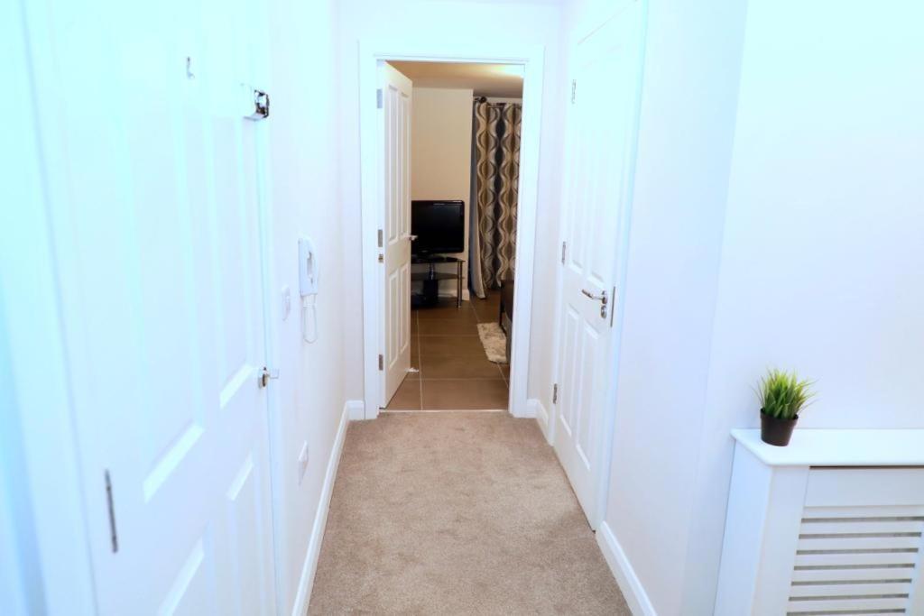 Lovely 2- Bedroom Apartment In Belfast Exterior foto