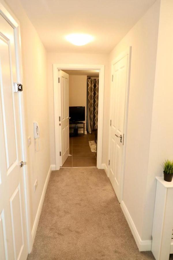 Lovely 2- Bedroom Apartment In Belfast Exterior foto